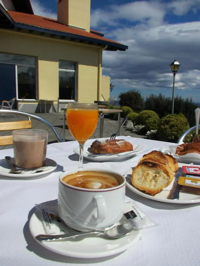 Hotel Ermintxo Ea 0*,