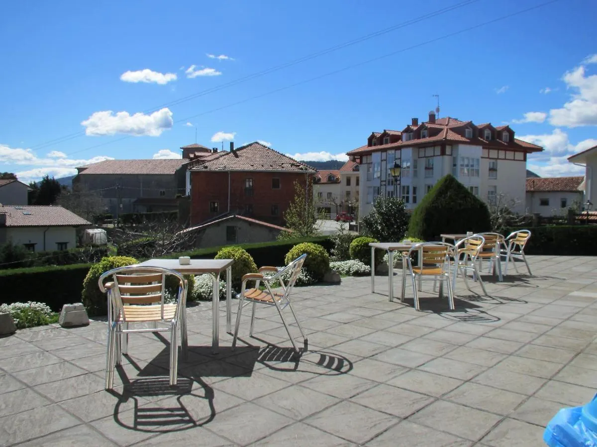 Hotel Ermintxo Ea 0*,